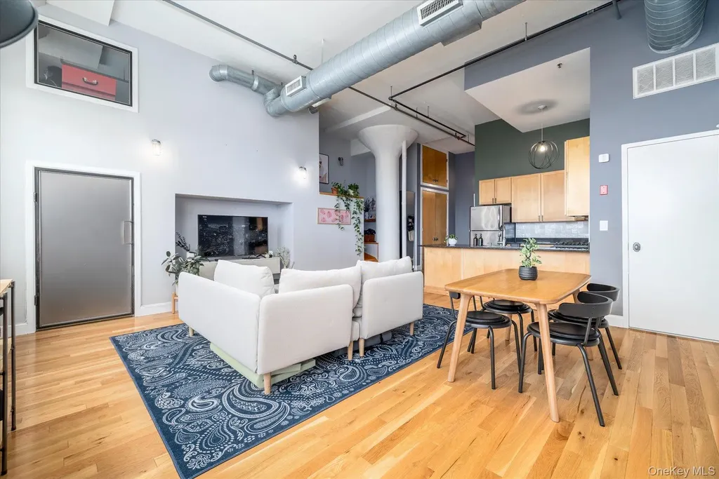 689 Myrtle Avenue Brooklyn NY 11205