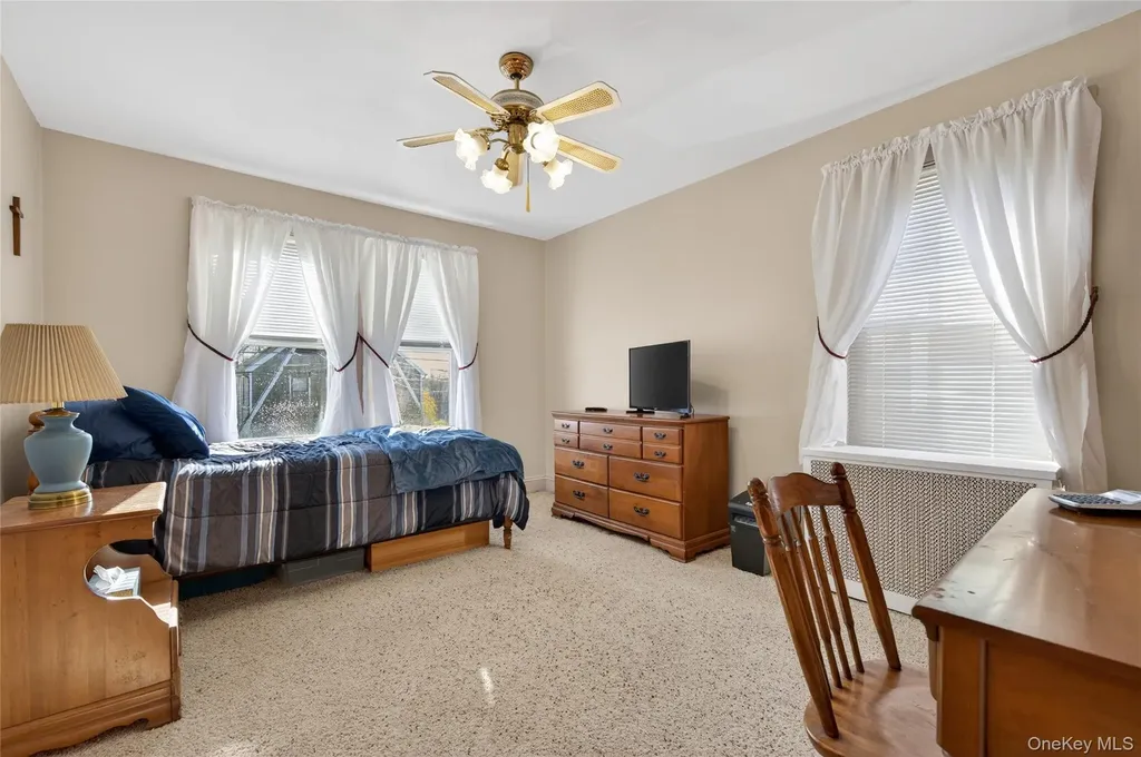 120 Capitol Avenue Williston Park NY 11596