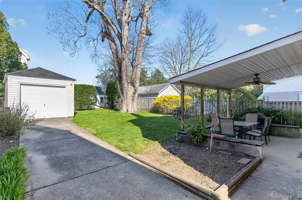 120 Capitol Avenue Williston Park NY 11596