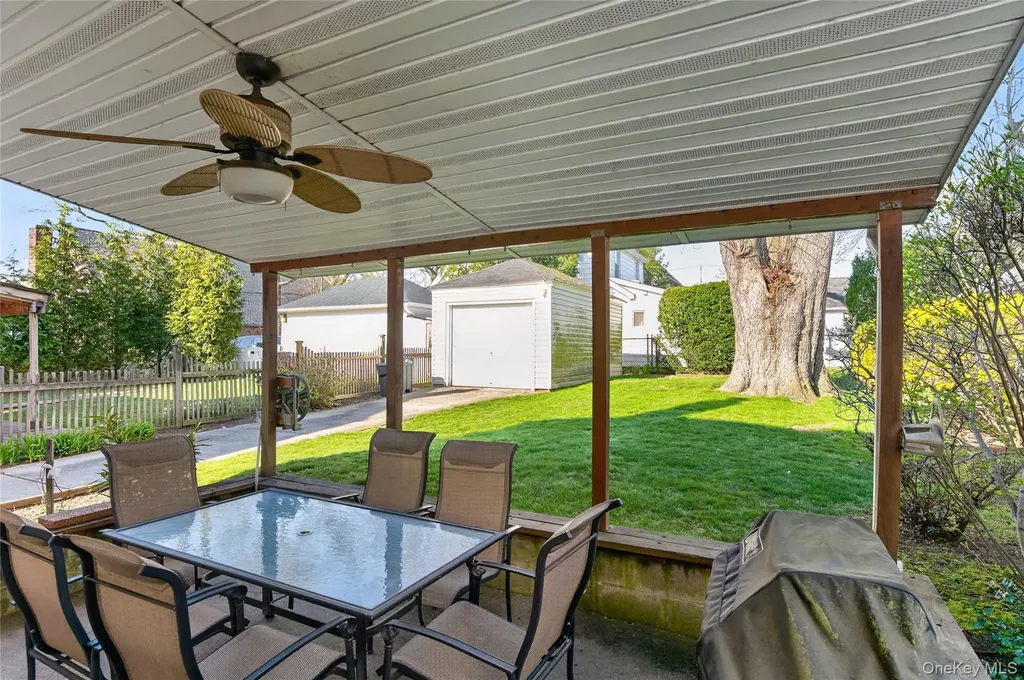 120 Capitol Avenue Williston Park NY 11596