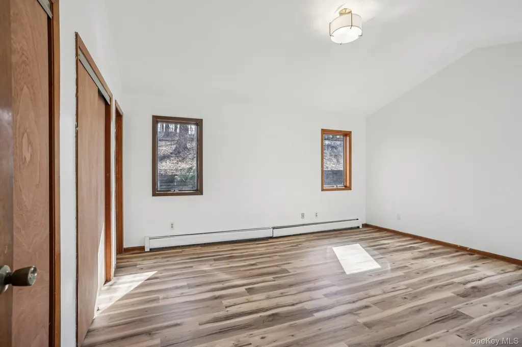 597 Saddle River Road Chestnut Ridge NY 10952