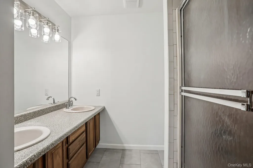 597 Saddle River Road Chestnut Ridge NY 10952