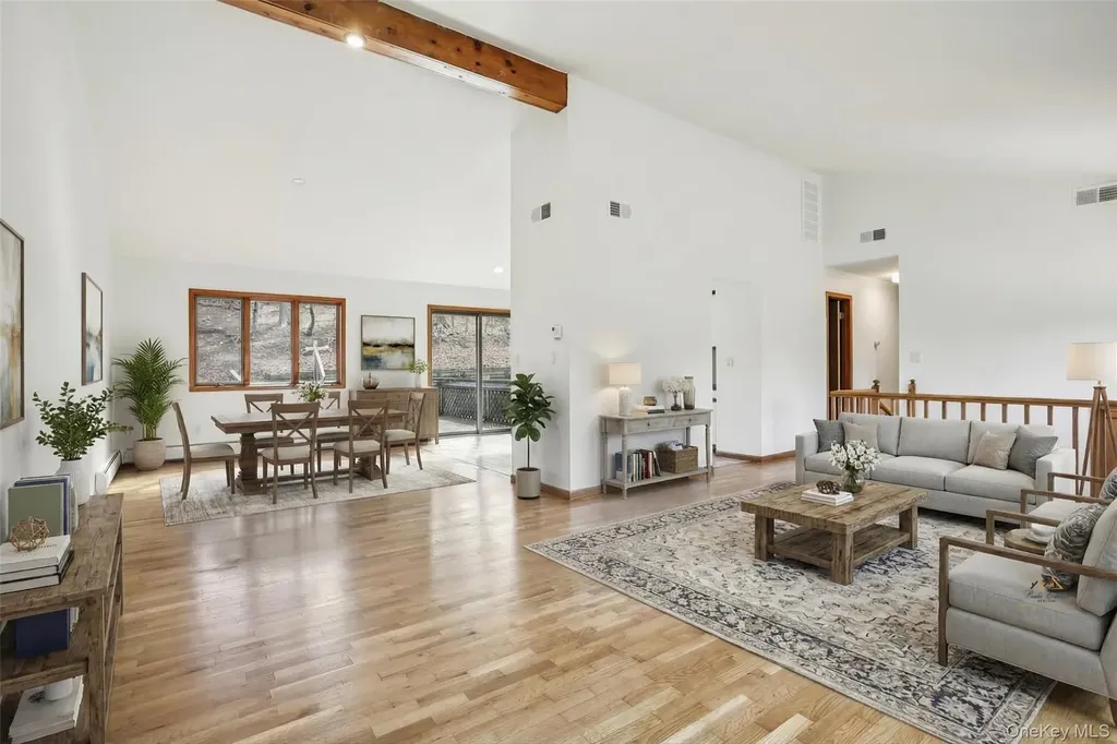 597 Saddle River Road Chestnut Ridge NY 10952