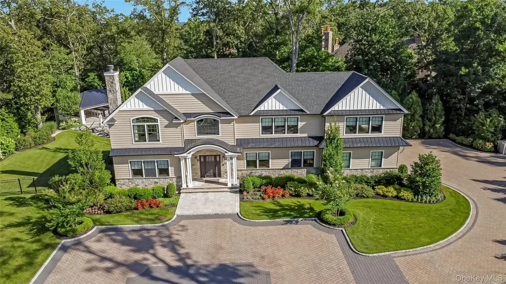 11 Landview Drive Dix Hills NY 11746