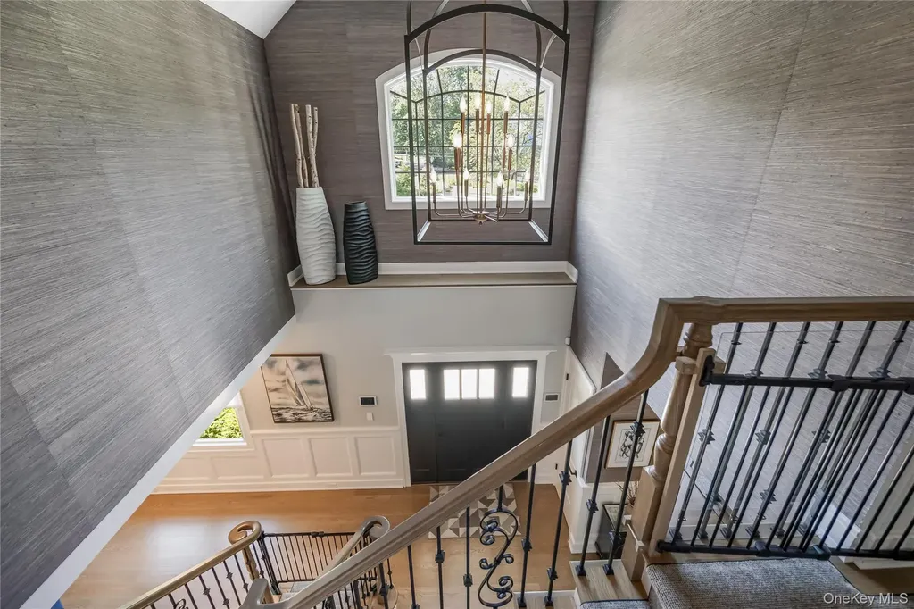 11 Landview Drive Dix Hills NY 11746