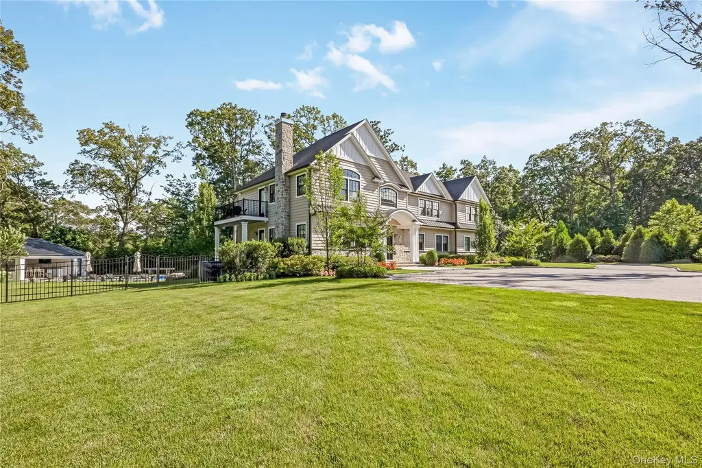 11 Landview Drive Dix Hills NY 11746