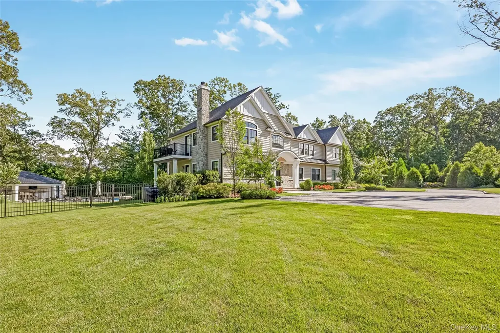 11 Landview Drive Dix Hills NY 11746