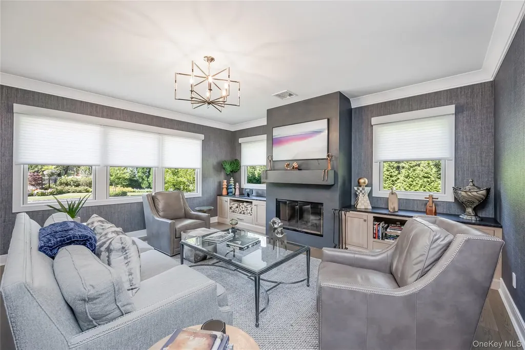 11 Landview Drive Dix Hills NY 11746