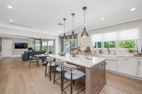 11 Landview Drive Dix Hills NY 11746