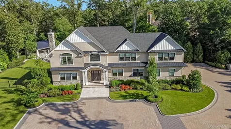 11 Landview Drive Dix Hills NY 11746