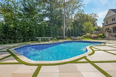 11 Landview Drive Dix Hills NY 11746
