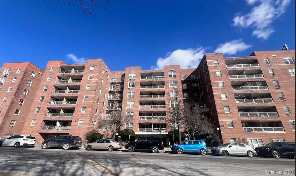 60-11 Broadway Woodside NY 11377