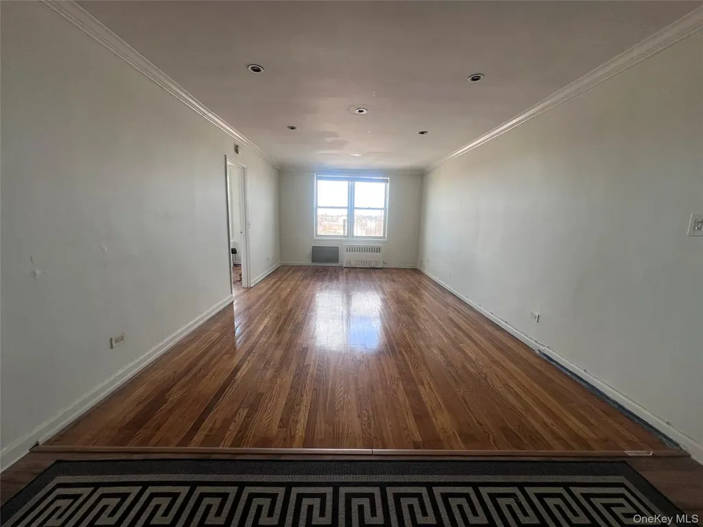 60-11 Broadway Woodside NY 11377