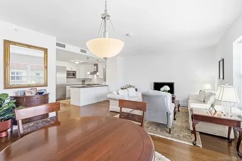 10 Byron Place Larchmont NY 10538