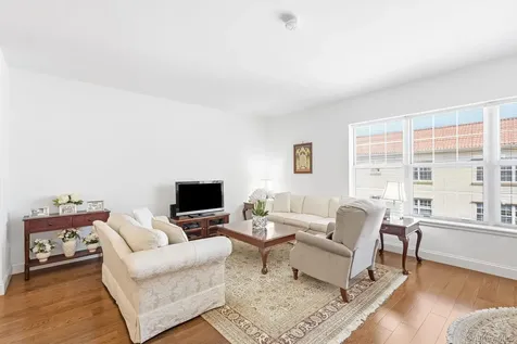 10 Byron Place Larchmont NY 10538