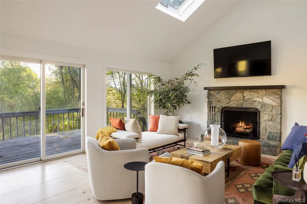 181 Lockwood Road Claverack NY 12521
