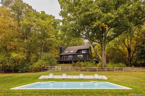 181 Lockwood Road Claverack NY 12521