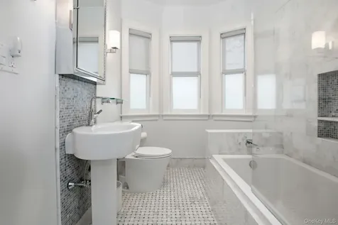 118 Park Avenue Larchmont NY 10538