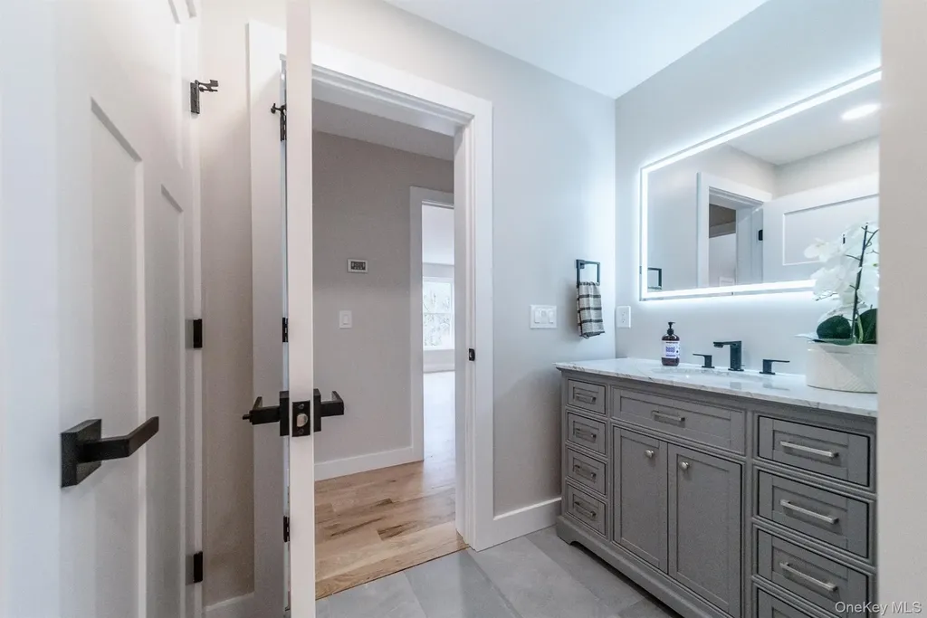 32 Pro Court Hurley NY 12443