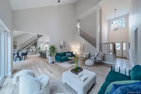 32 Pro Court Hurley NY 12443