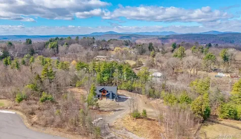 32 Pro Court Hurley NY 12443