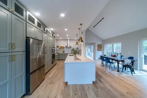 32 Pro Court Hurley NY 12443