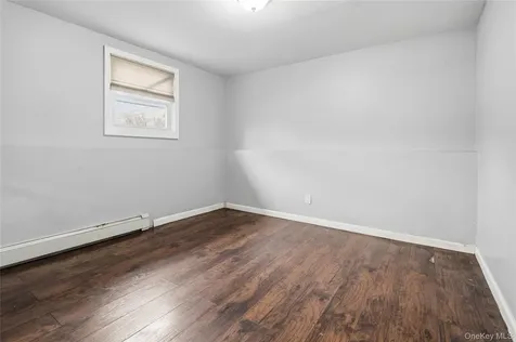 568 Centerwood Street West Babylon NY 11704