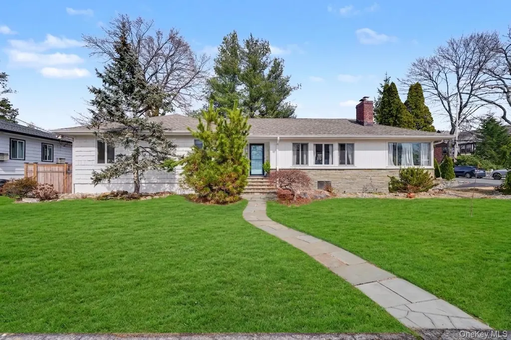 1304 Birch Hill Lane Mamaroneck NY 10543