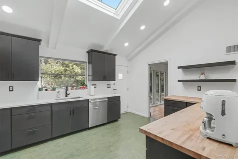 1304 Birch Hill Lane Mamaroneck NY 10543