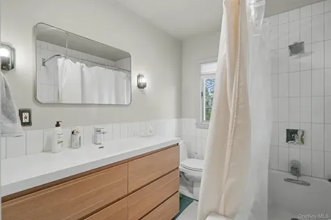 1304 Birch Hill Lane Mamaroneck NY 10543