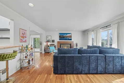 1304 Birch Hill Lane Mamaroneck NY 10543