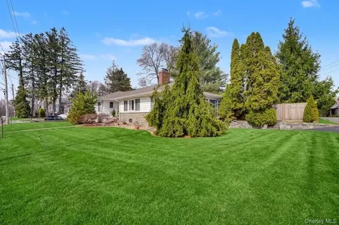 1304 Birch Hill Lane Mamaroneck NY 10543