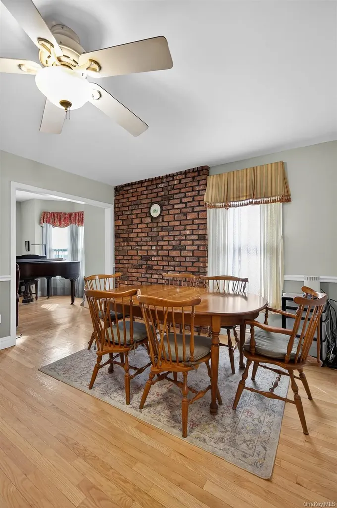 46 Monell Avenue Islip NY 11751