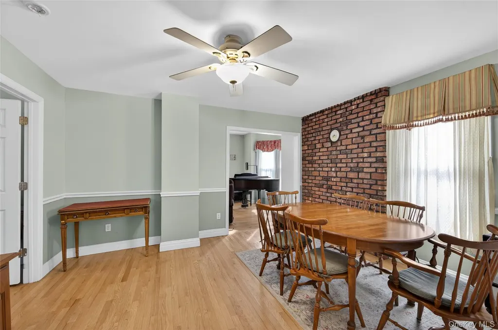 46 Monell Avenue Islip NY 11751