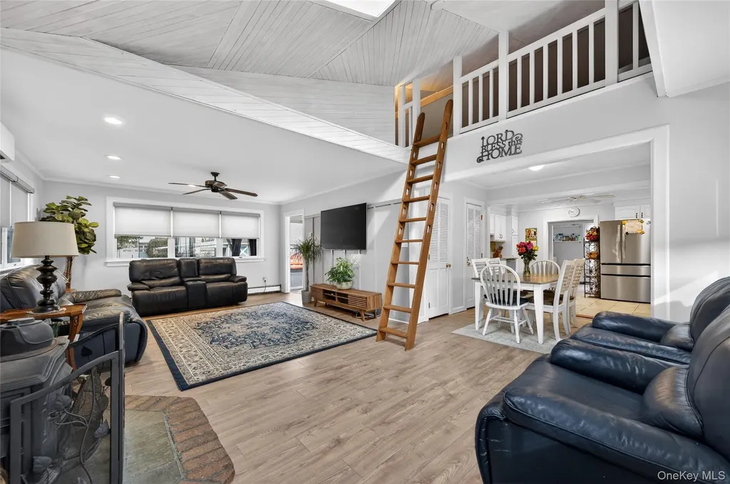 46 Monell Avenue Islip NY 11751