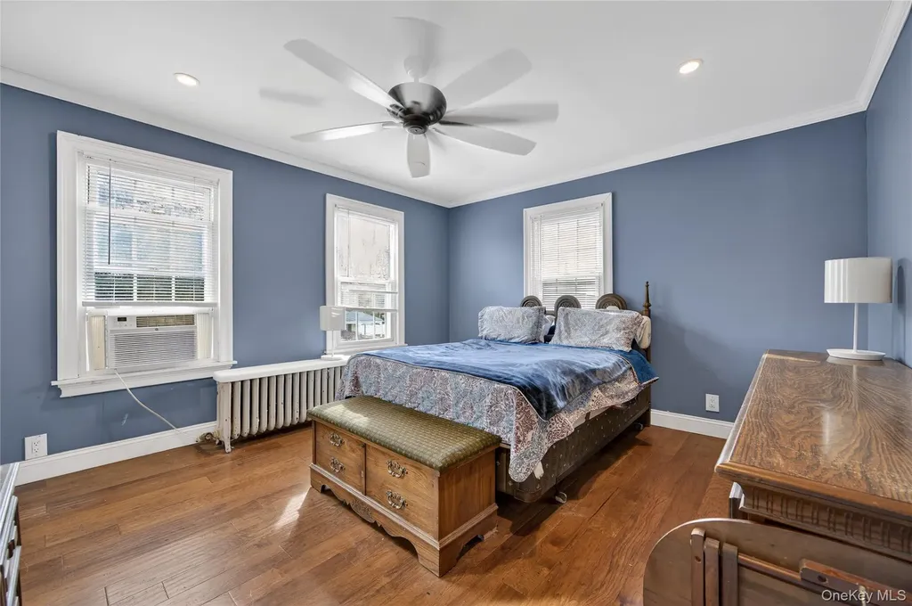 46 Monell Avenue Islip NY 11751