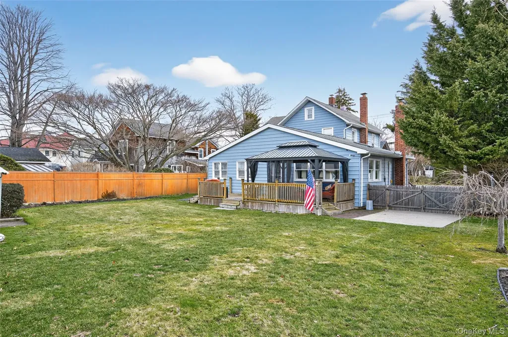 46 Monell Avenue Islip NY 11751