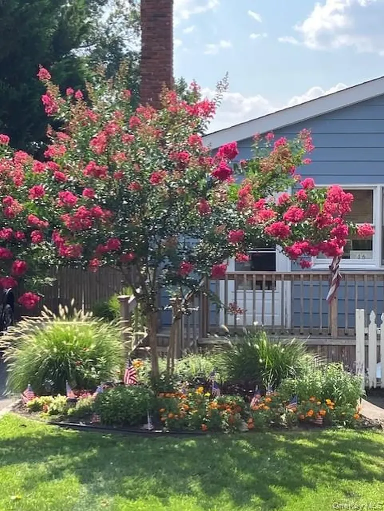 46 Monell Avenue Islip NY 11751