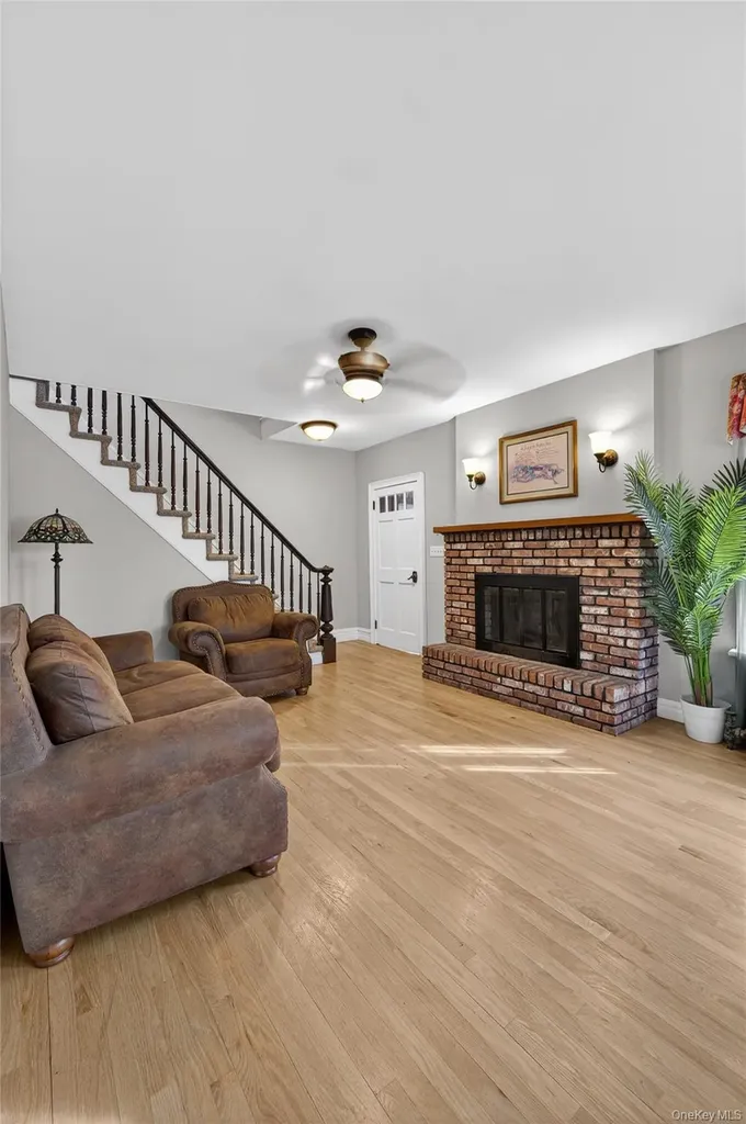 46 Monell Avenue Islip NY 11751