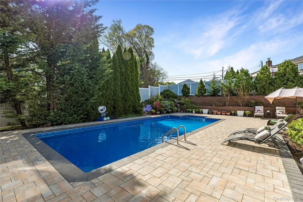 27 Cypress Drive Kings Park NY 11754