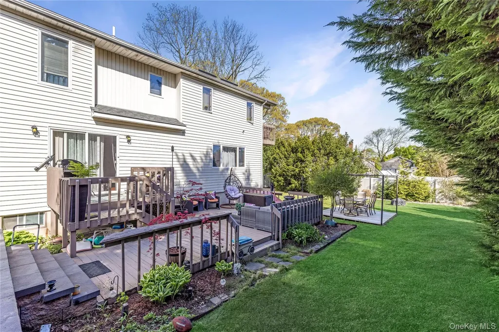 27 Cypress Drive Kings Park NY 11754