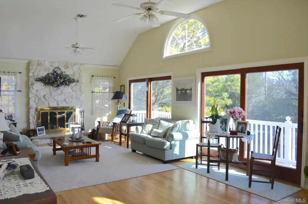 16 Grant Boulevard Hampton Bays NY 11946