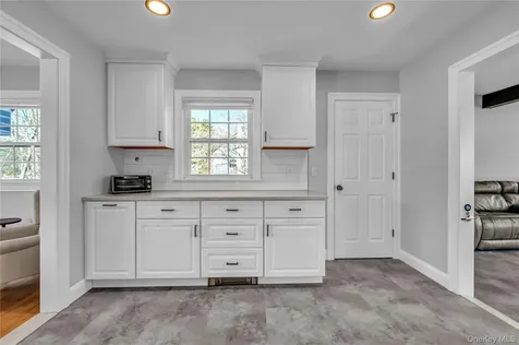 111 Vicki Lane Hopewell Junction NY 12533