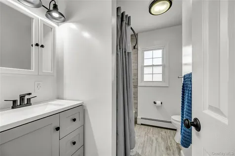 111 Vicki Lane Hopewell Junction NY 12533