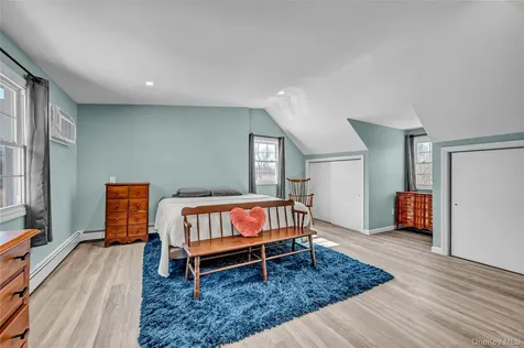111 Vicki Lane Hopewell Junction NY 12533