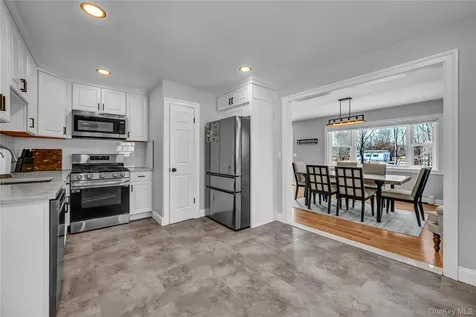 111 Vicki Lane Hopewell Junction NY 12533