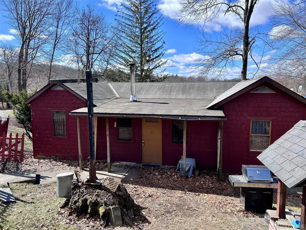 759 E Hillside Road Wappingers Falls NY 12590