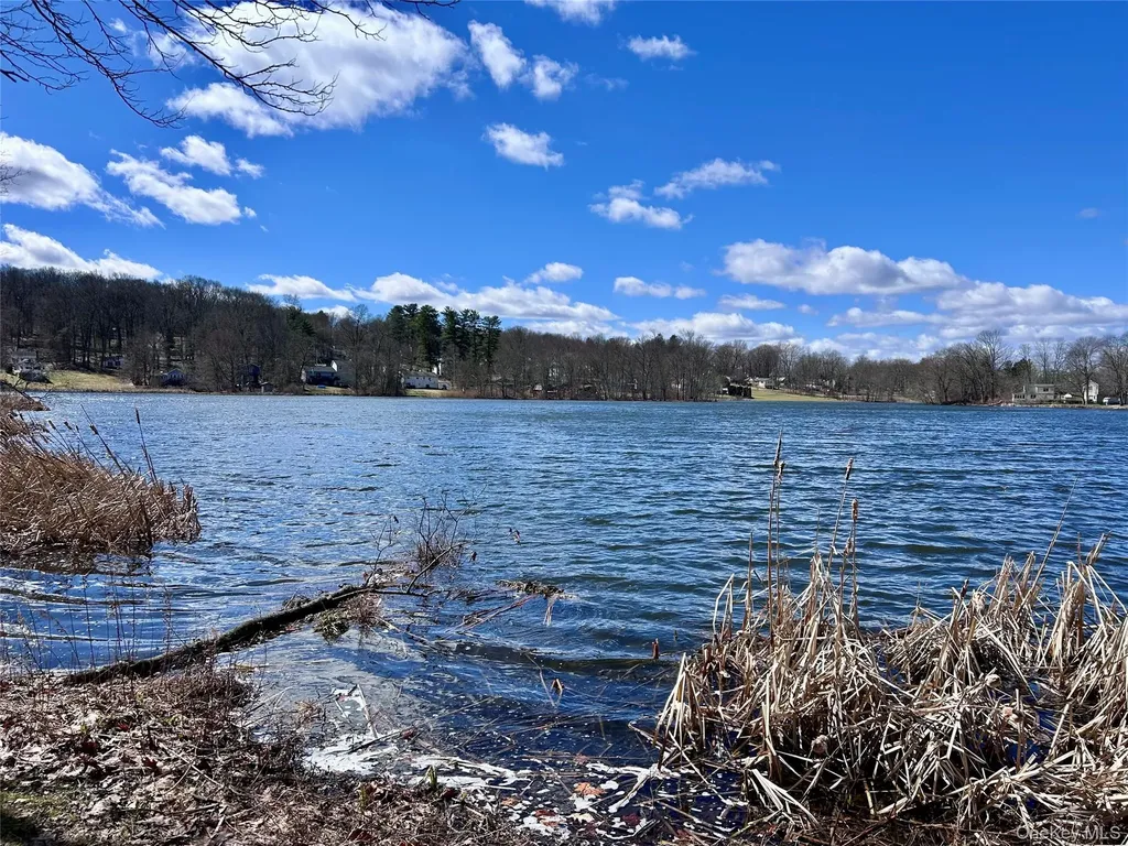 759 E Hillside Road Wappingers Falls NY 12590
