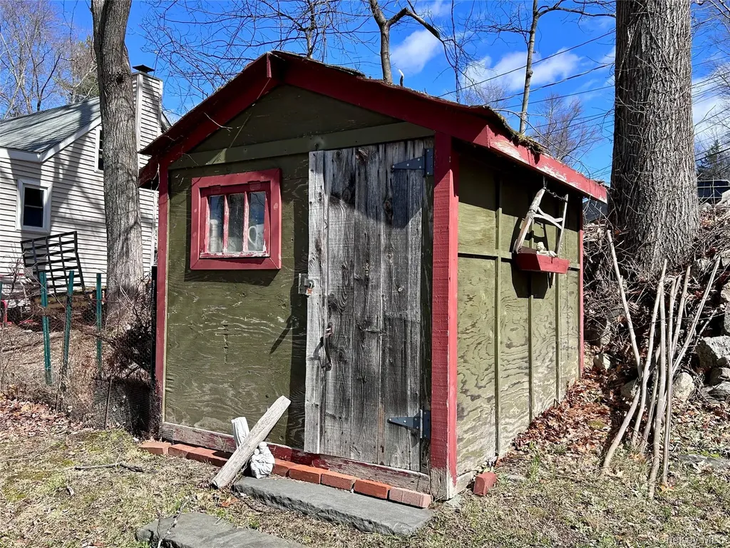 759 E Hillside Road Wappingers Falls NY 12590