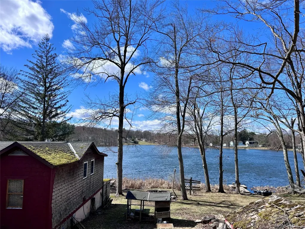 759 E Hillside Road Wappingers Falls NY 12590